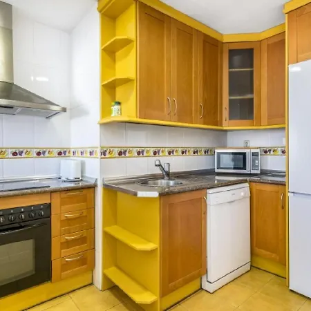 Apartamento Cable Beach Con Maravillosas Vistas マルベーリャ