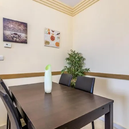 Apartamento Cable Beach Con Maravillosas Vistas アパート マルベーリャ